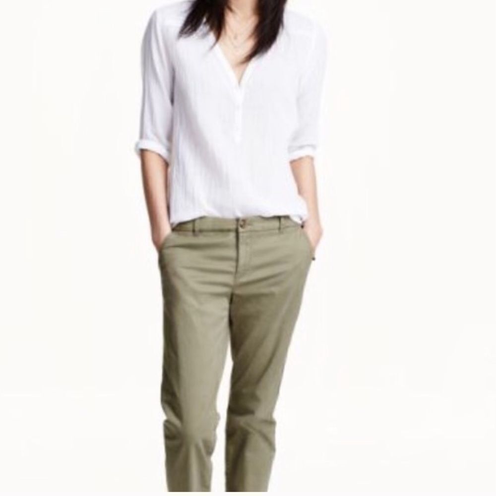 ✨ L.O.G.G. by H&M brand blush chino pants✨